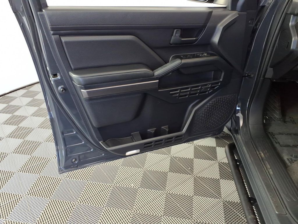 صورة مصغرة 18 لـ 2025 Toyota 4RUNNER TRD SPORT PREMIUM