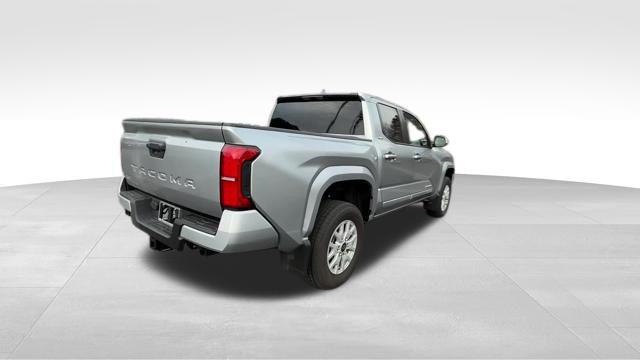 صورة 7 لـ 2025 Toyota TACOMA SR5
