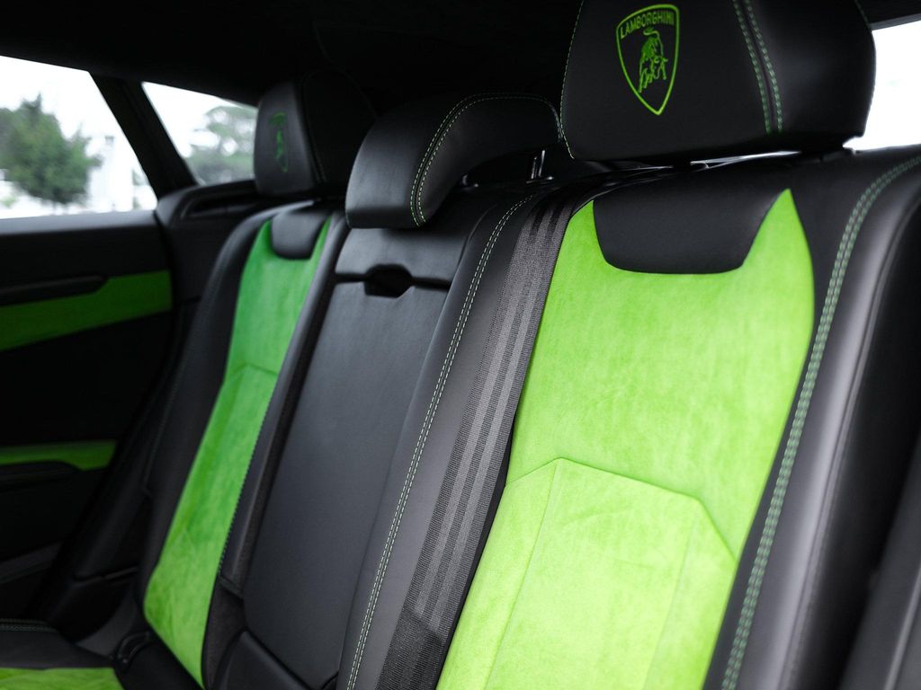 صورة مصغرة 34 لـ 2022 Lamborghini URUS AWD