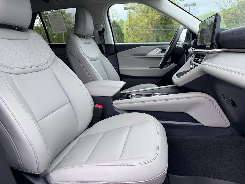 صورة مصغرة 17 لـ 2026 FORD EXPLORER ACTIVE