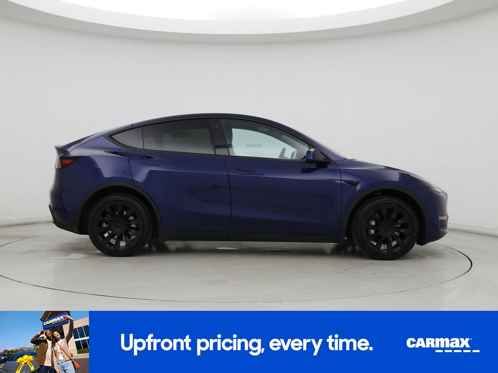 TESLA MODEL Y LONG RANGE - 9