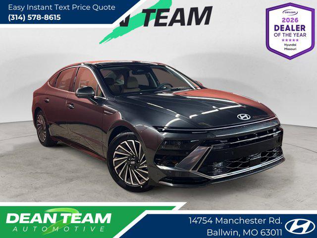 New 2026 Hyundai SONATA Hybrid Limited