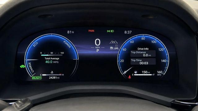 صورة 10 لـ 2025 Toyota CAMRY XSE