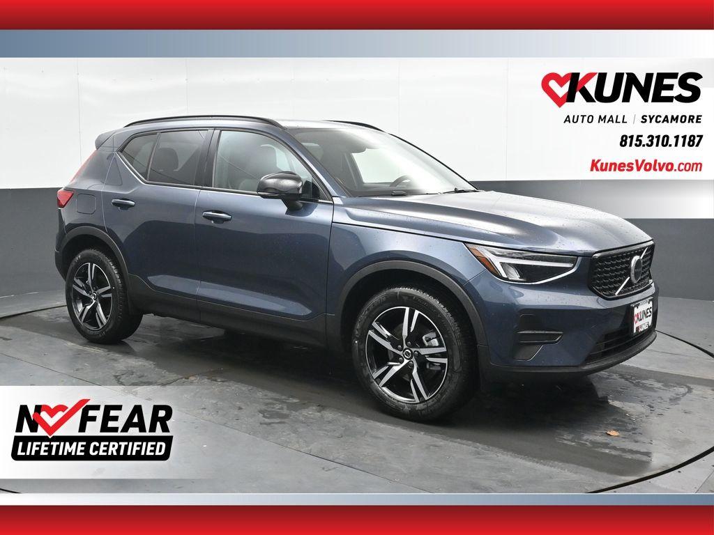 New 2026 Volvo XC40 B5 Core