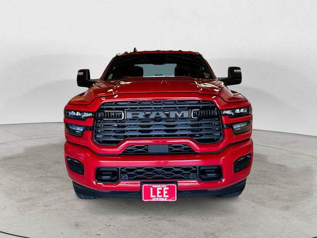 صورة 9 لـ 2026 RAM 3500 BIG HORN CREW CAB 4X4 6'4' BOX