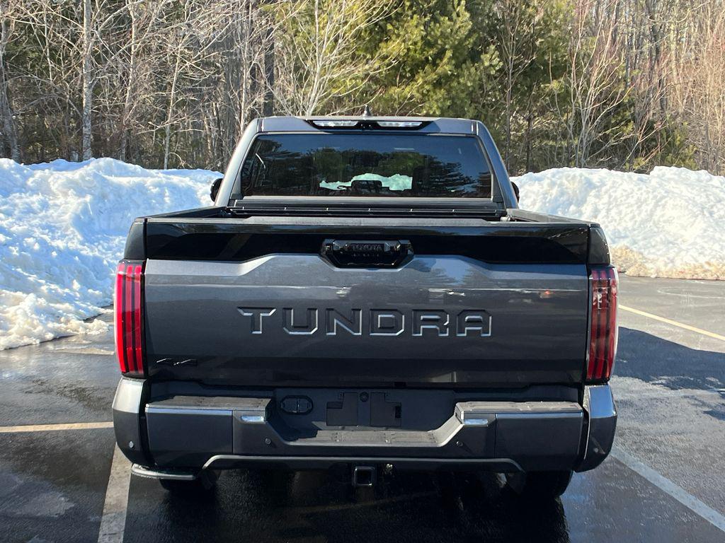 TOYOTA TUNDRA - 4
