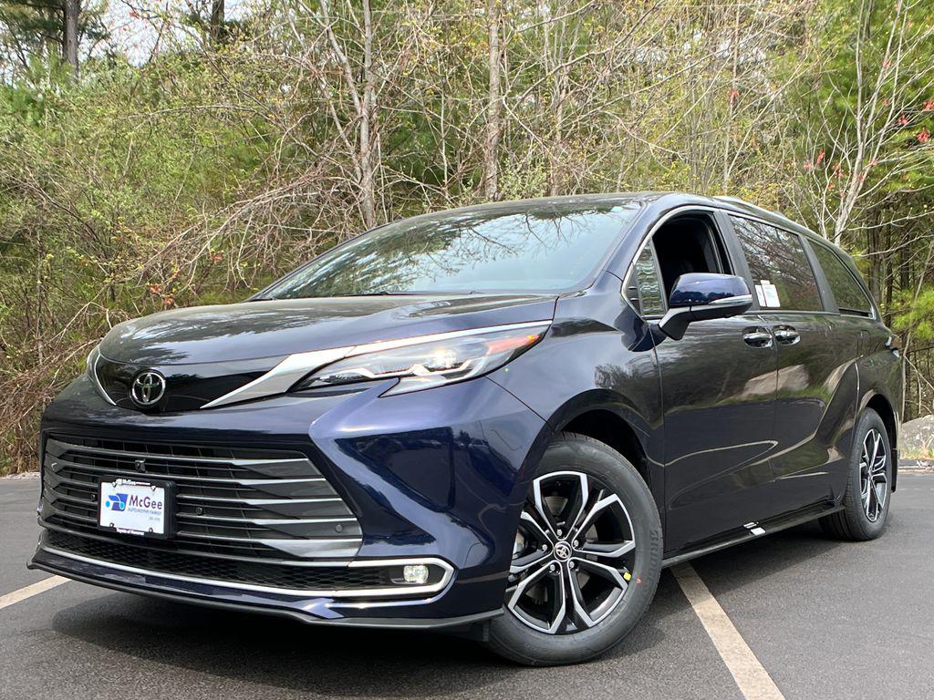 New 2026 Toyota Sienna Platinum