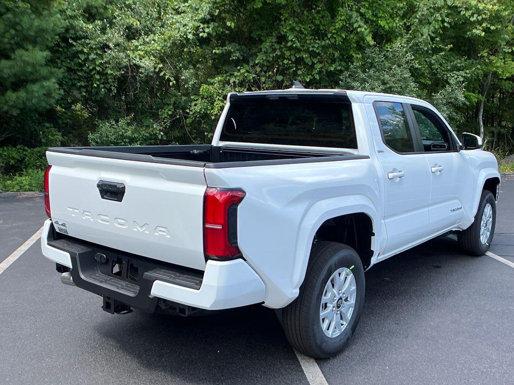 2026 Toyota TACOMA SR5 — фото 5