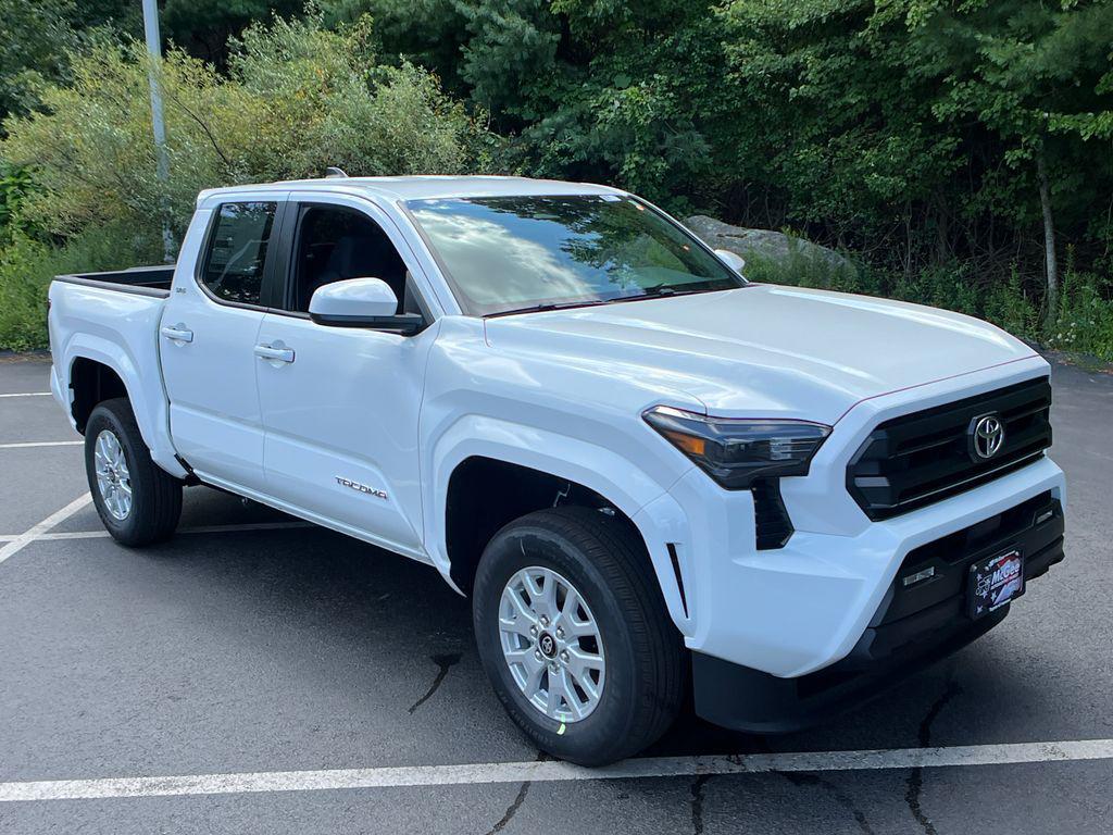 2026 Toyota TACOMA SR5 — фото 7