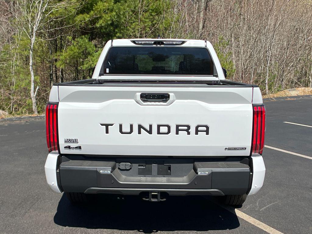 TOYOTA TUNDRA - 4