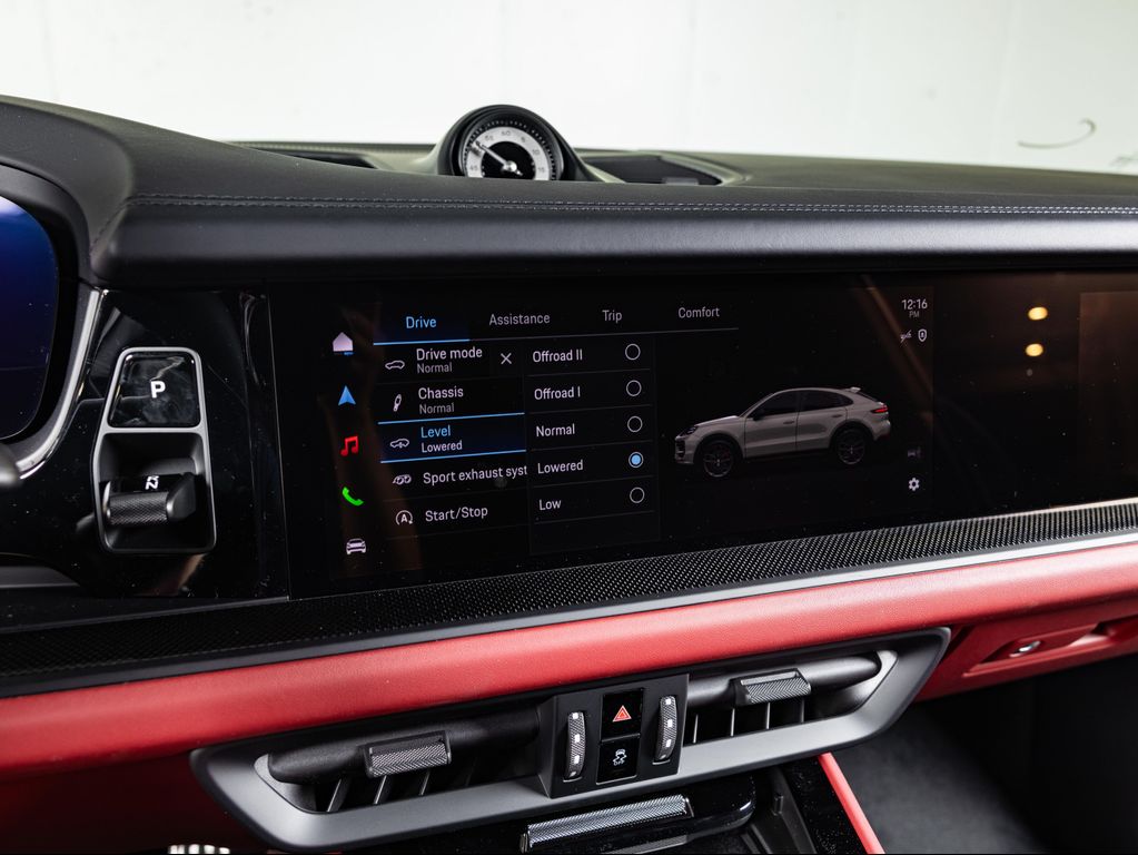 2026 Porsche CAYENNE GTS — миниатюра 30