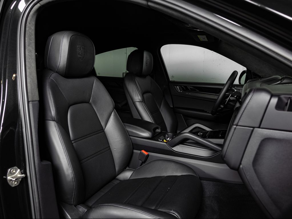 2025 Porsche CAYENNE CAYENNE GTS 照片 16