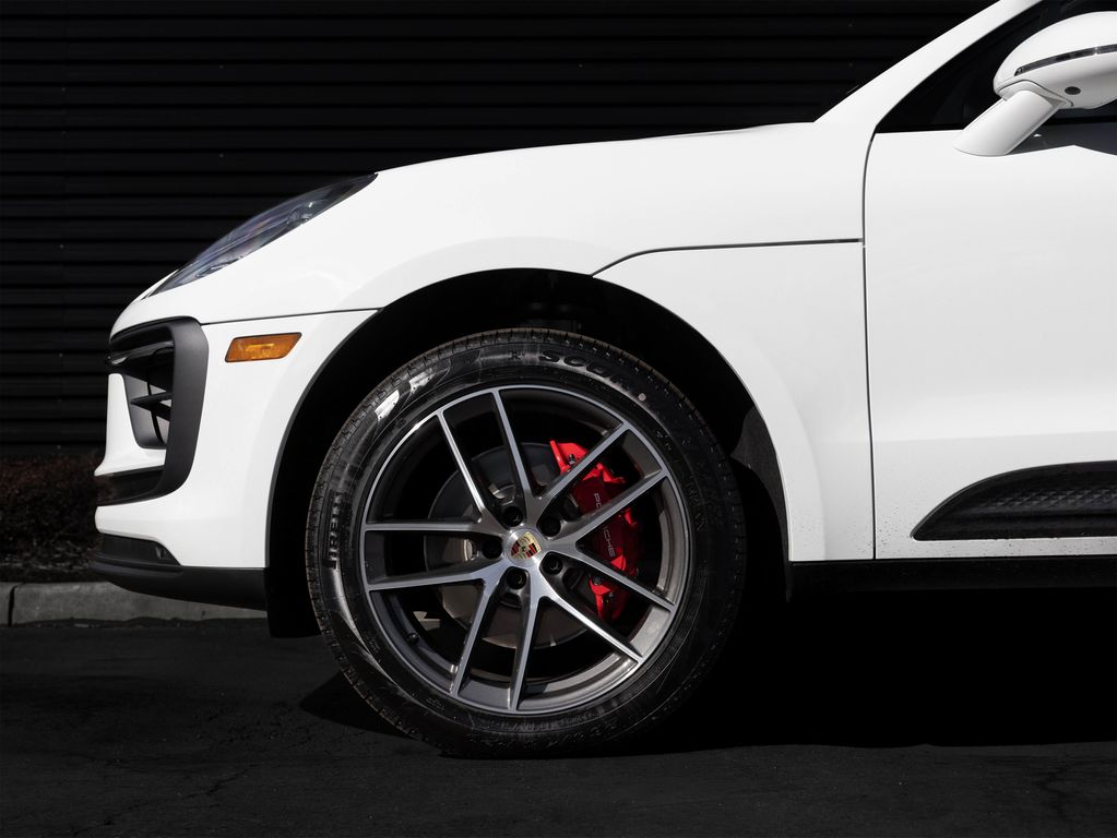 2026 Porsche MACAN — миниатюра 12