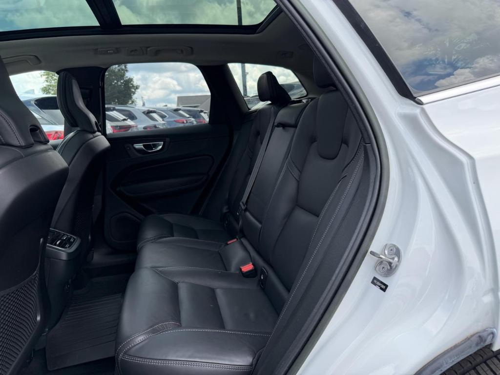 صورة مصغرة 13 لـ 2023 Volvo XC60 B5 ULTIMATE BRIGHT THEME