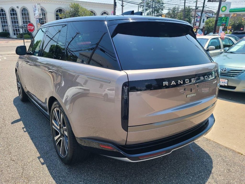 صورة 7 لـ 2023 LAND Rover RANGE ROVER P530 SE