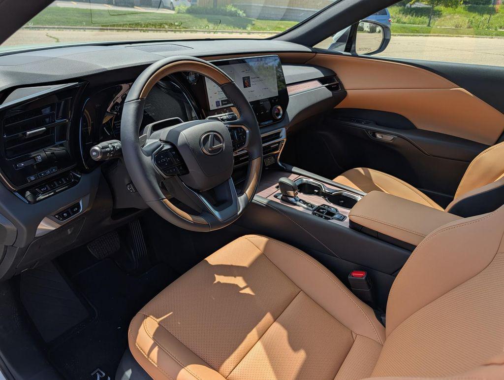 صورة 8 لـ 2026 Lexus RX 350 PREMIUM