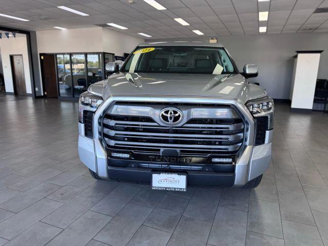 TOYOTA TUNDRA - 8