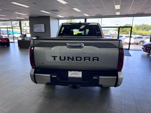 TOYOTA TUNDRA - 4