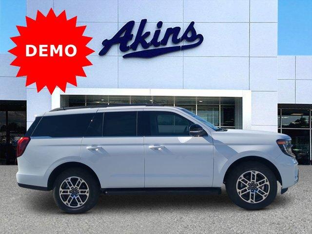 New 2026 Ford Expedition Active