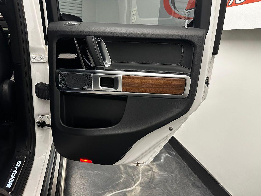 2025 Mercedes-BENZ AMG G 63 G 63 AMG — миниатюра 12