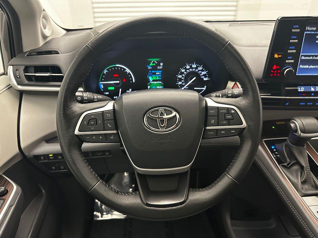 2024 Toyota SIENNA XLE — миниатюра 18
