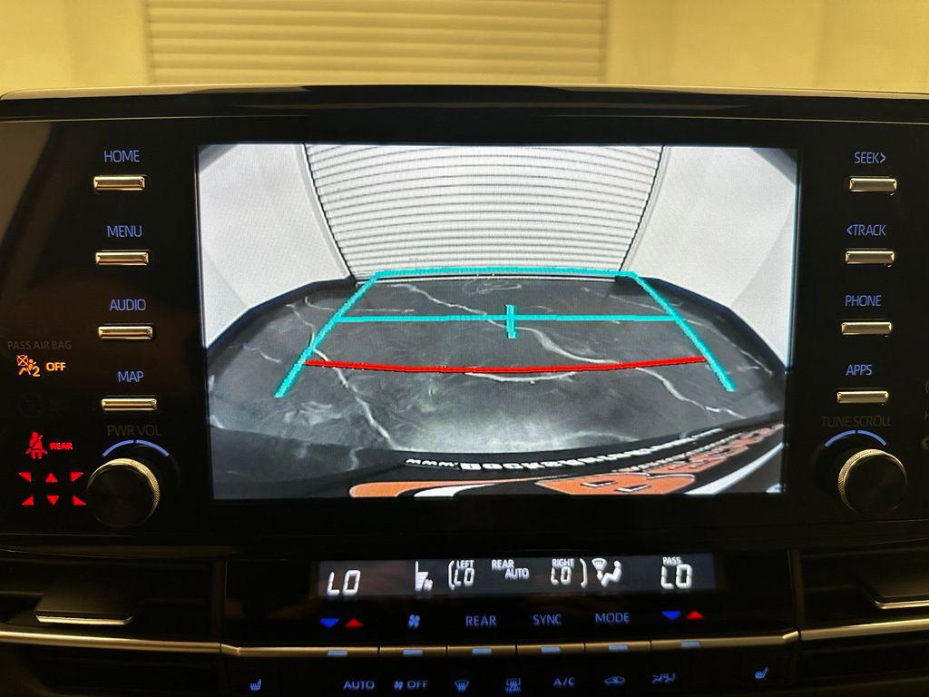 2024 Toyota SIENNA XLE — миниатюра 23