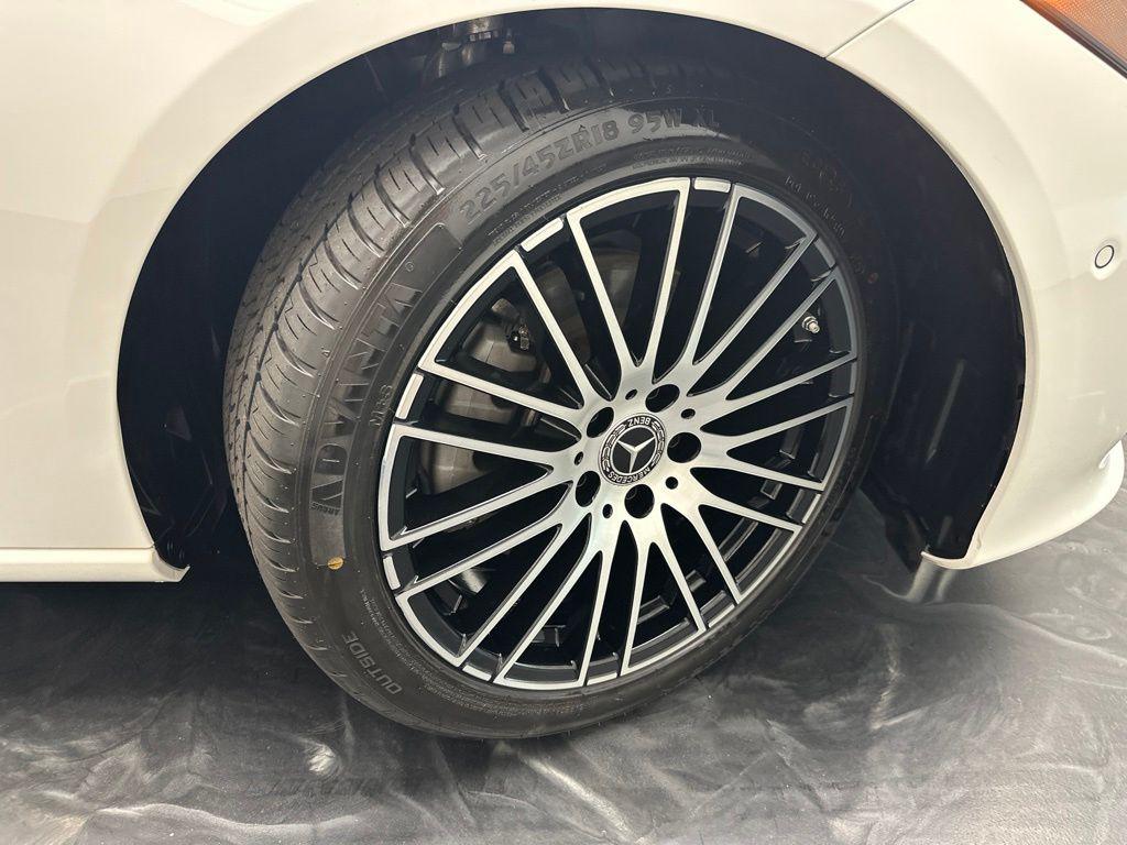 صورة مصغرة 34 لـ 2025 Mercedes-BENZ C-CLASS