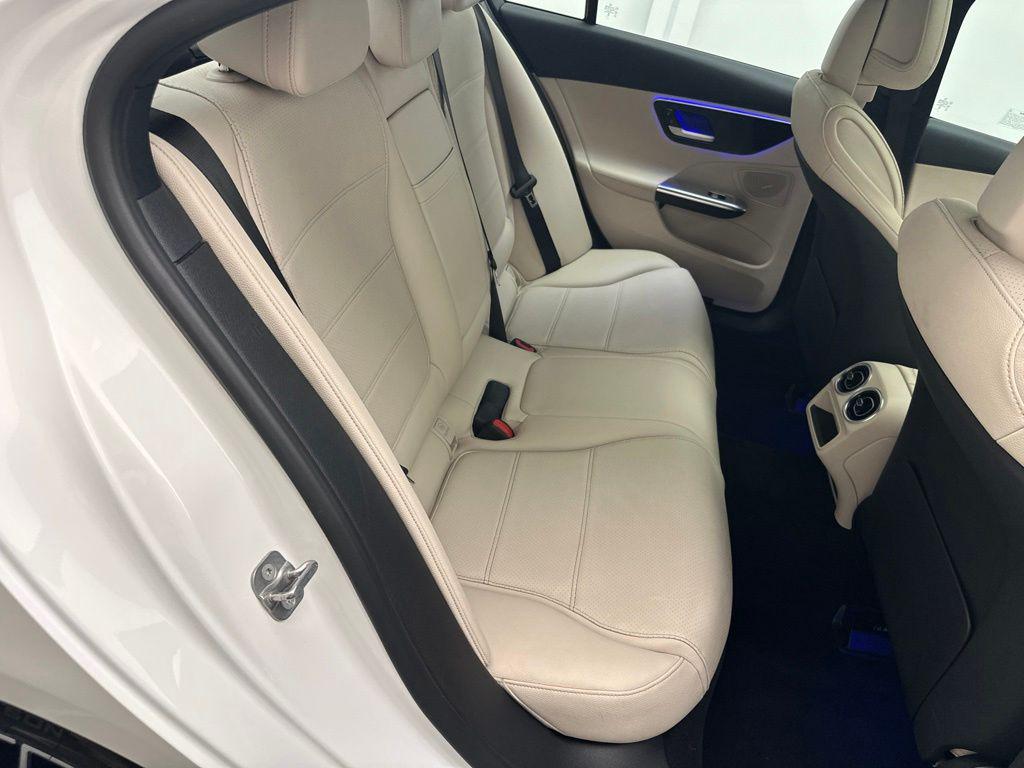 صورة مصغرة 11 لـ 2025 Mercedes-BENZ C-CLASS