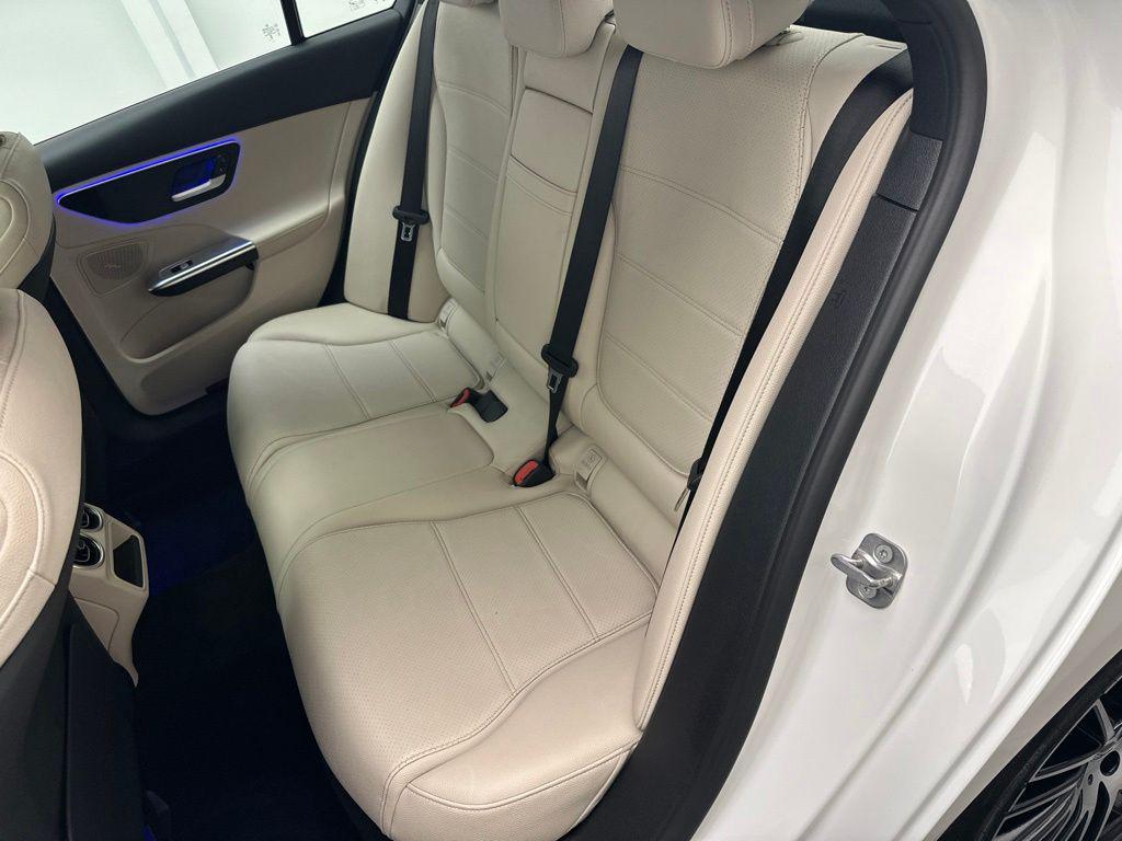 صورة مصغرة 13 لـ 2025 Mercedes-BENZ C-CLASS