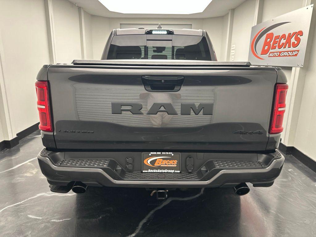 صورة مصغرة 27 لـ 2026 RAM 1500 LIMITED