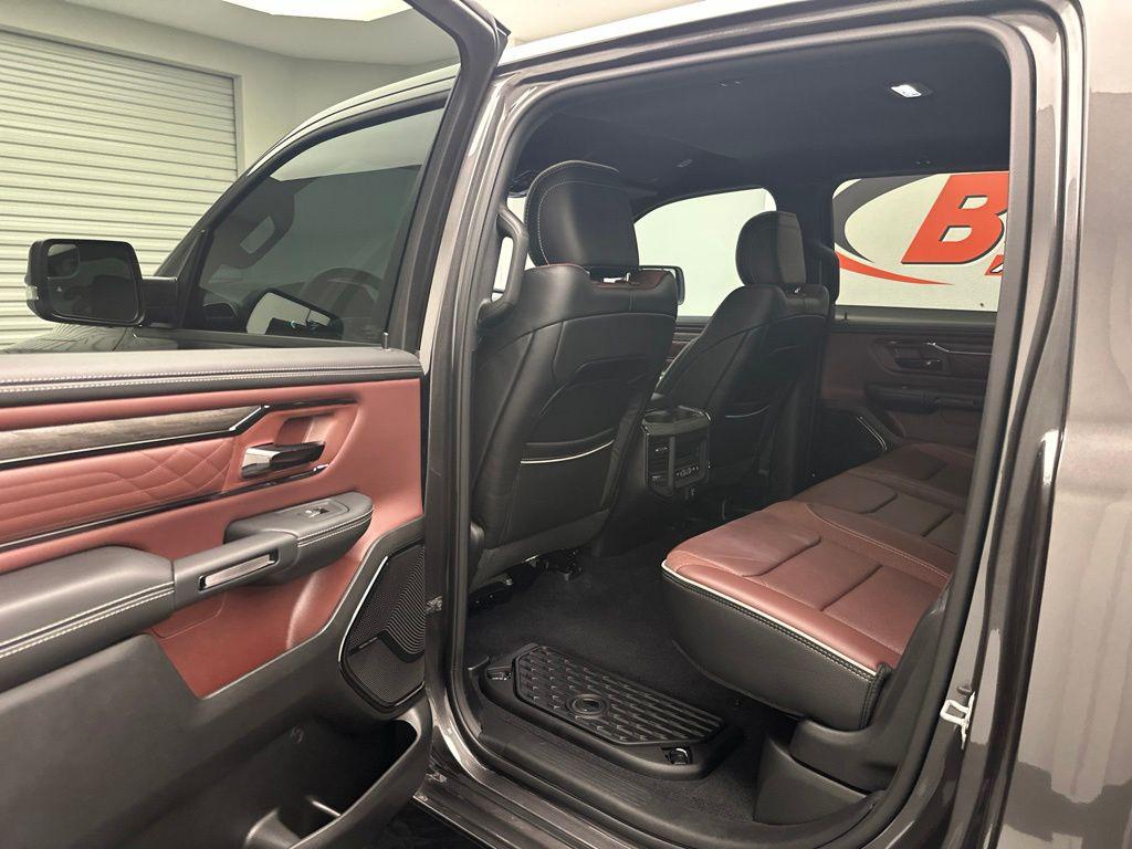 صورة 6 لـ 2026 RAM 1500 LIMITED