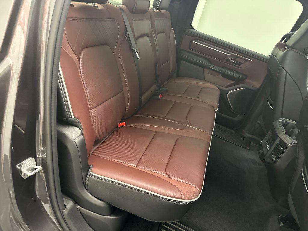 صورة مصغرة 11 لـ 2026 RAM 1500 LIMITED