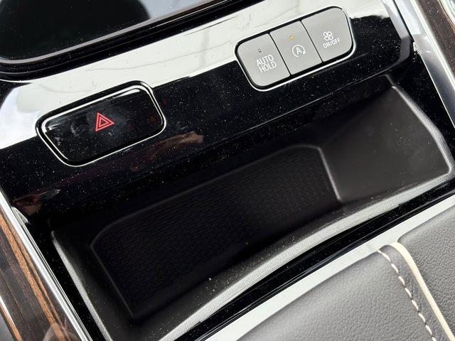 صورة 29 لـ 2026 Cadillac ESCALADE 4WD LUXURY