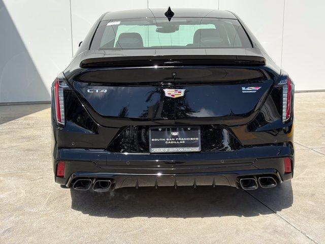 2026 Cadillac CT4-V BLACKWING 照片 8