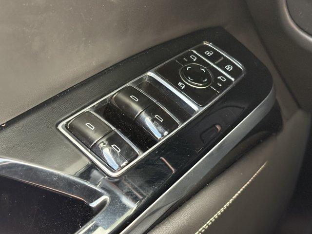 صورة مصغرة 35 لـ 2025 Cadillac ESCALADE ESV V-SERIES