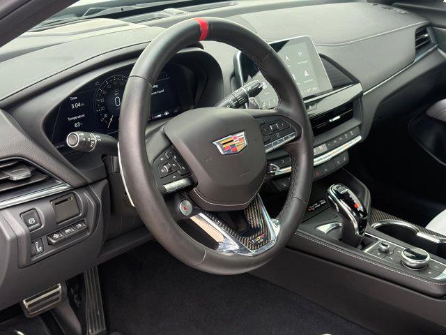 صورة مصغرة 13 لـ 2025 Cadillac CT4-V BLACKWING