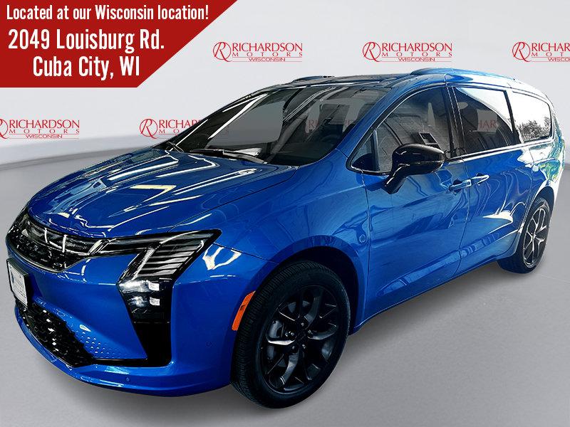 New 2027 Chrysler Pacifica Limited