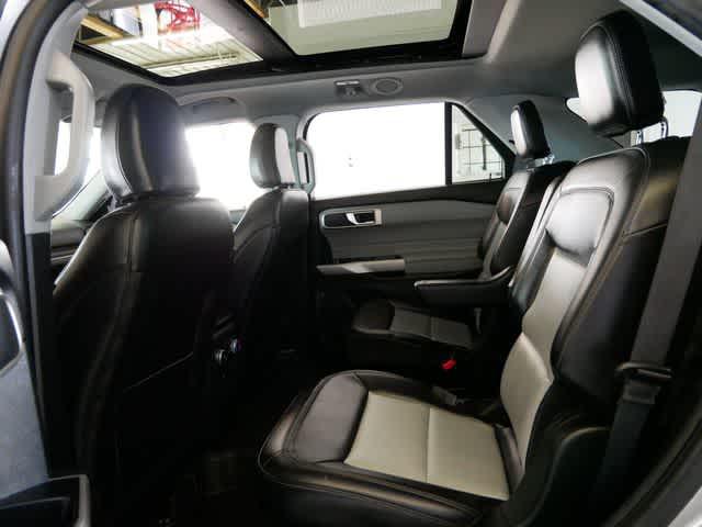 2024 FORD EXPLORER XLT — фото 10
