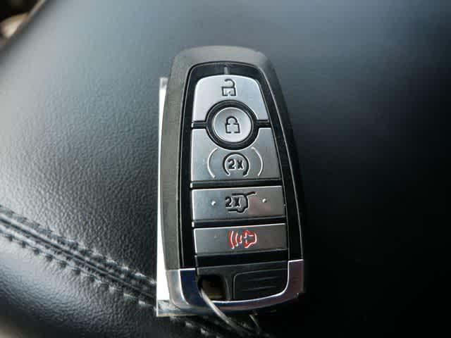 2024 FORD EXPLORER XLT thumbnail 31