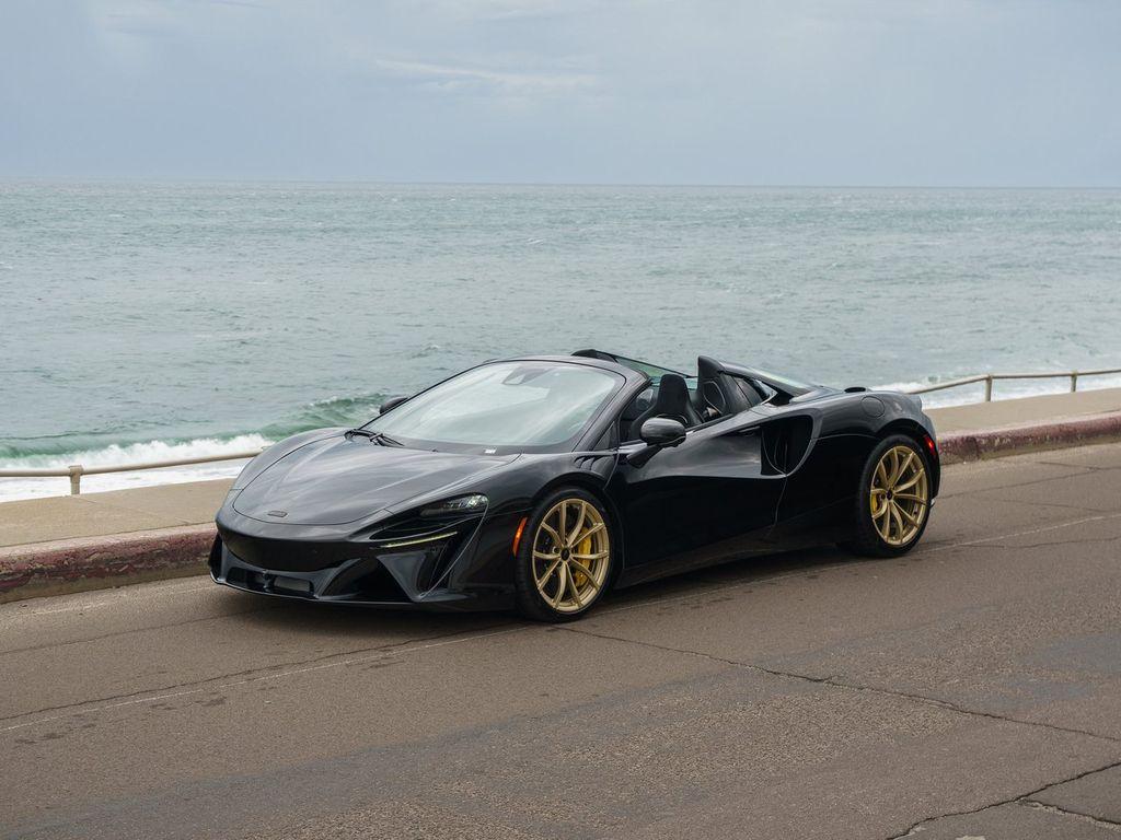 New 2026 McLaren Artura Performance