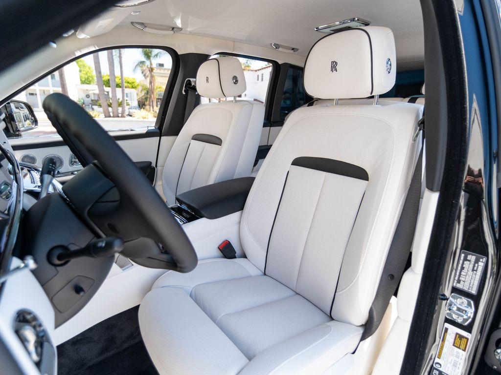 2025 ROLLS-ROYCE CULLINAN 缩略图 30