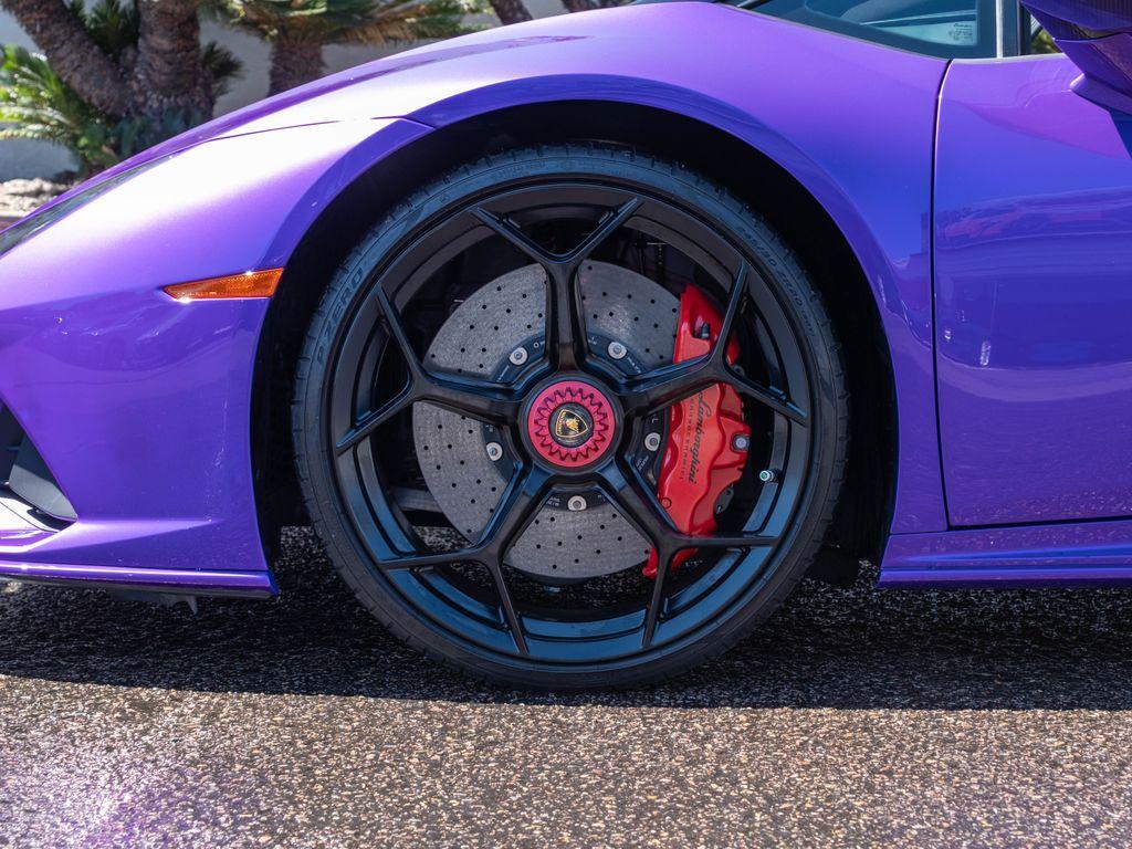 صورة 9 لـ 2024 Lamborghini HURACAN EVO BASE