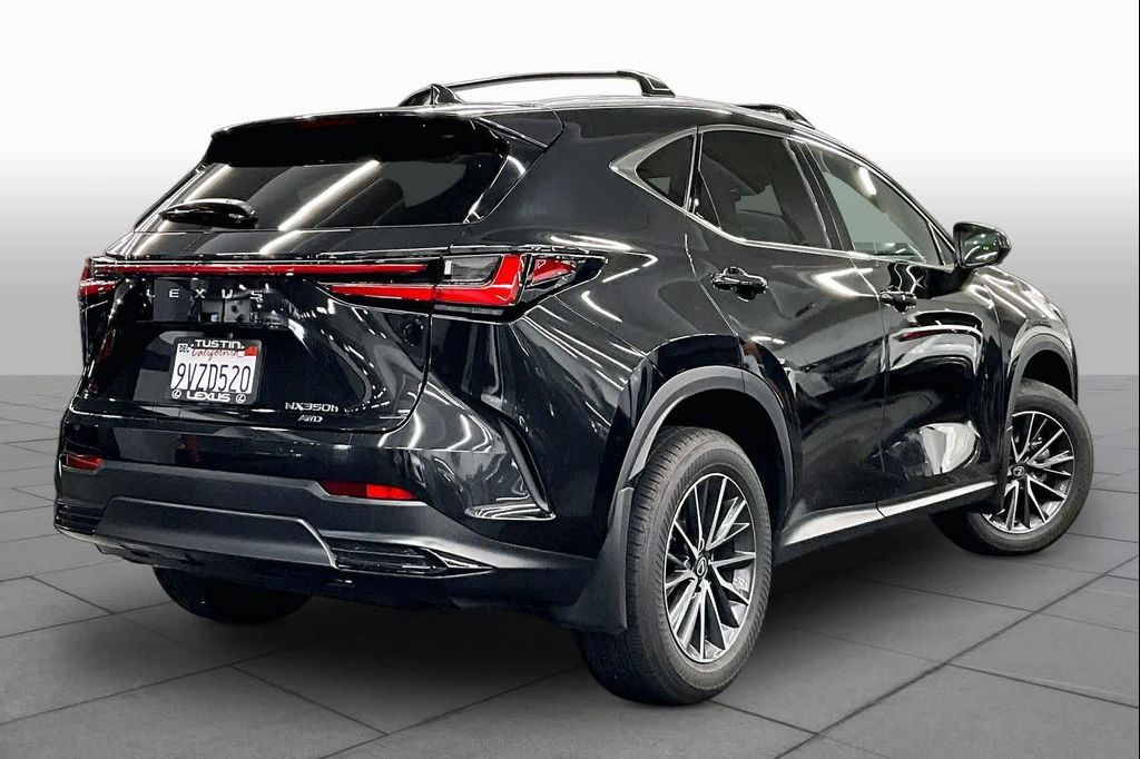 صورة مصغرة 13 لـ 2026 Lexus NX 350H PREMIUM