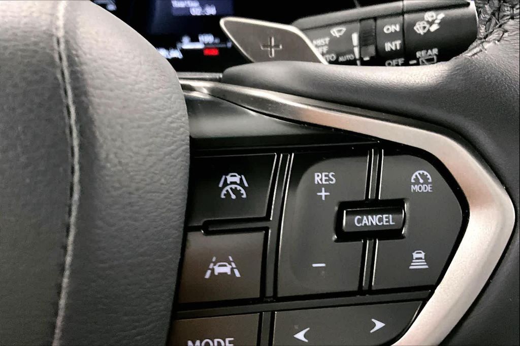 صورة مصغرة 25 لـ 2026 Lexus RX 350H PREMIUM