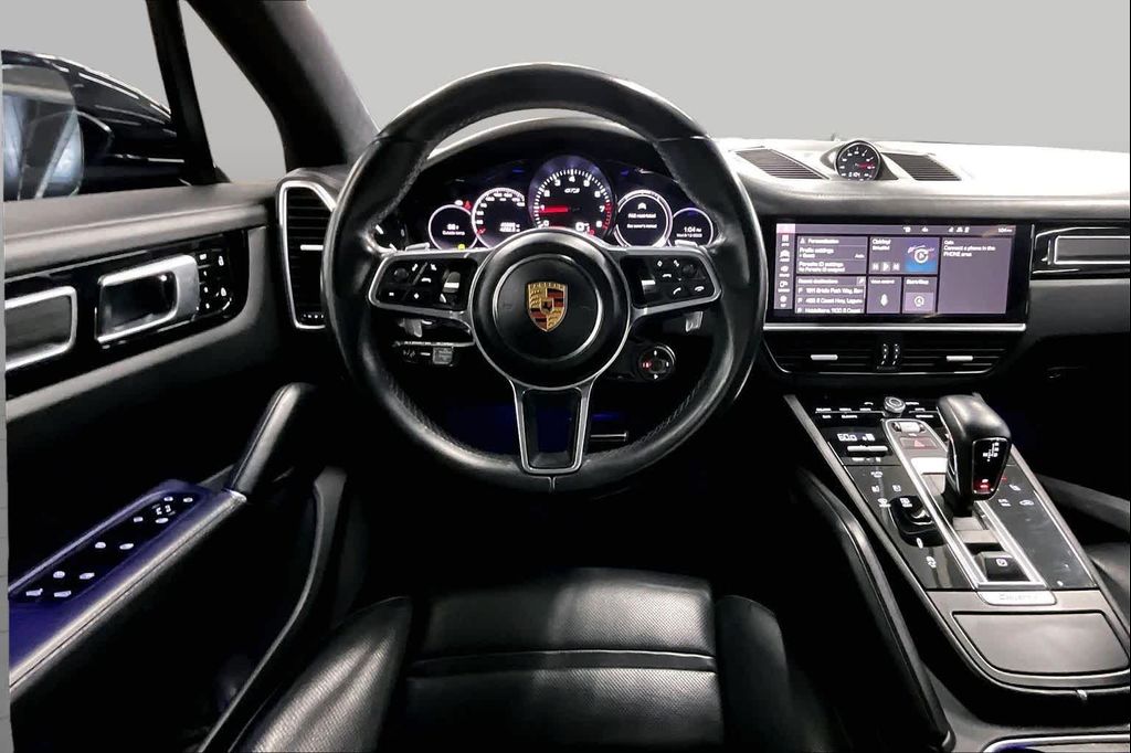 2021 Porsche CAYENNE GTS — фото 5