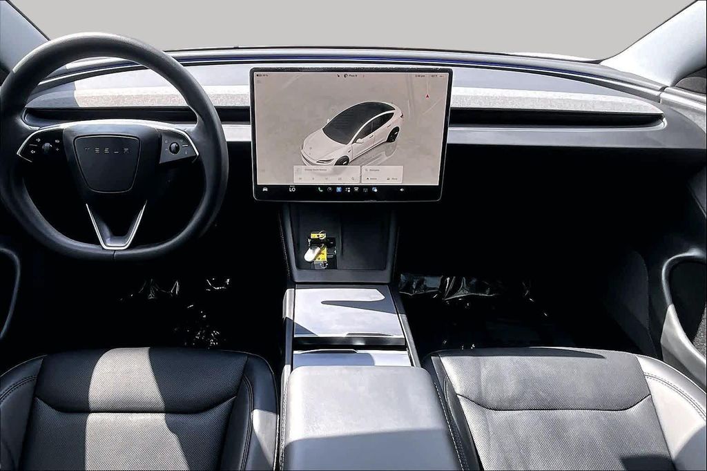 2025 Tesla MODEL 3 STANDARD RANGE — миниатюра 15