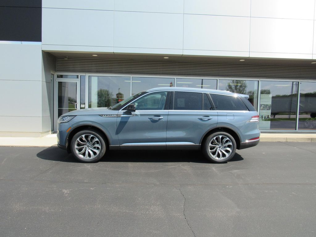 New 2026 Lincoln Aviator Premiere