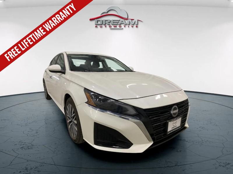 New 2025 Nissan Altima SV FWD