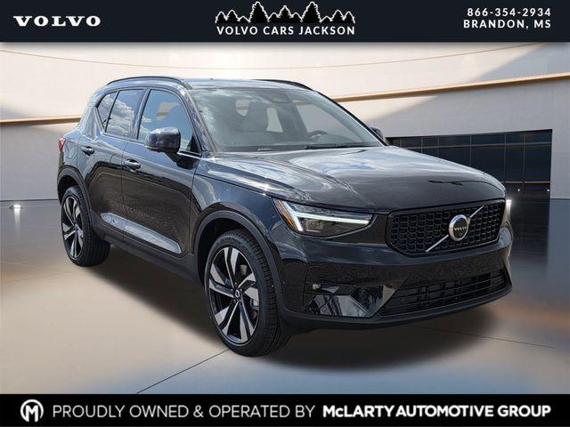 New 2026 Volvo XC40 Ultra, B5 AWD Gas (mild hybrid), Dark
