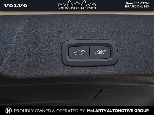2026 Volvo XC40 PLUS, B5 AWD GAS (MILD HYBRID), DARK — миниатюра 26